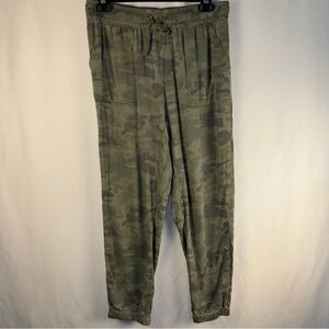 Celebrity Pink Women's Camouflage Jogger Pants